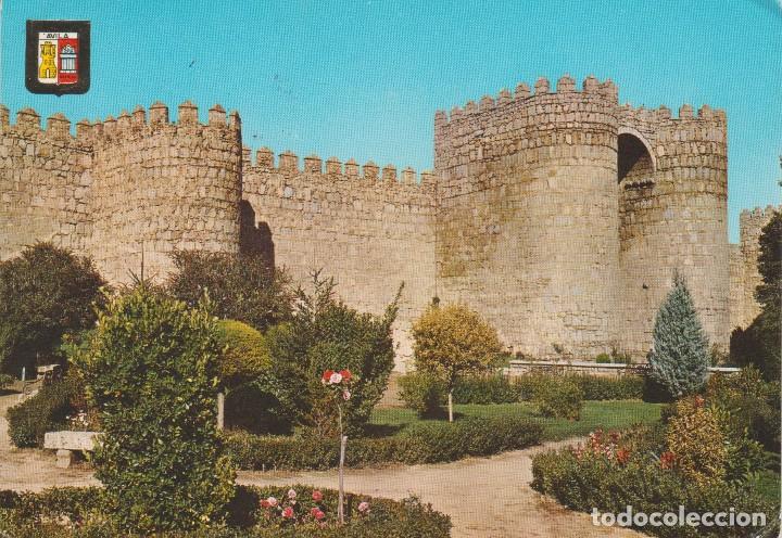 Postales: (49) AVILA. PLAZA DE SAN VICENTE ... 1 ESQUINA CON DOBLEZ