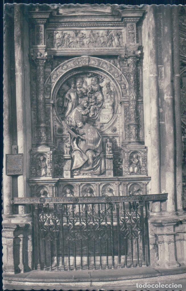 Postales: POSTAL AVILA 72 - CATEDRAL - SEPULCRO DE ALABASTRO DE D ALONSO DE MADRIGAL - GARRABELLA - CIRCULADA