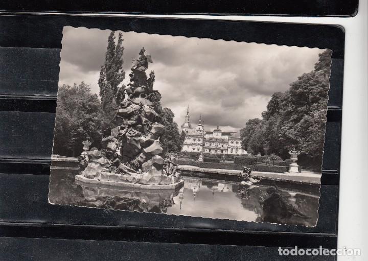 Postales: 19.- LA GRANJA DE SAN ILDEFONSO. FUENTE DE LA FAMA Y PALACIO