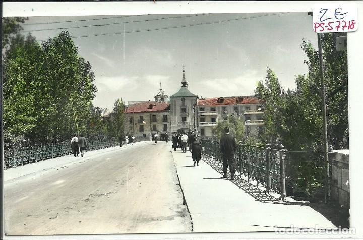 Postales: (PS-57718)POSTAL DE ARANDA DE DUERO-ENTRADA A LA CIUDAD Y PUENTE SOBRE EL RIO DUERO