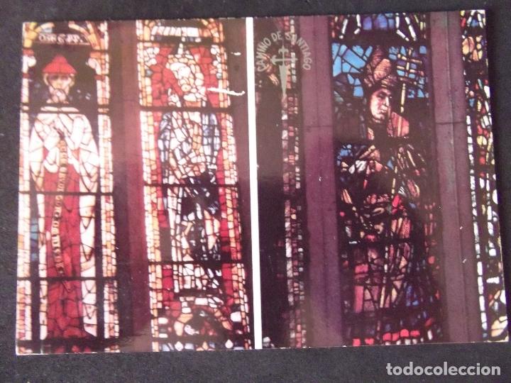 Postales: LEON-V43-CIRCULADA-VIDRIERAS EN LA CATEDRAL - Foto 1