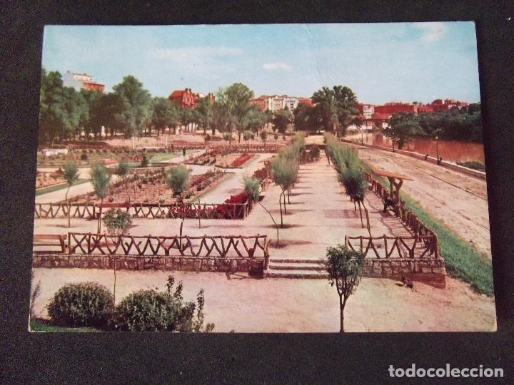Postales: VALLADOLID-V43-ESCRITA-JARDINES DE LAS MORERAS Y RIO PISUERGA