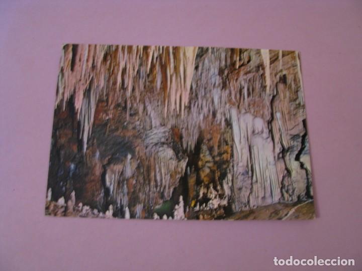 Postales: CUEVAS DEL VALPORQUERO. (LEON). ED. CIRCULADA.