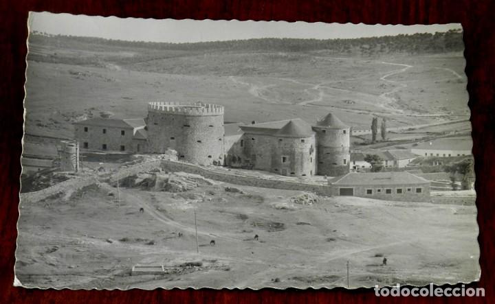 Postales: FOTO POSTAL DE LAS NAVAS DEL MARQUES, N. 4 - ESCUELA NACIONAL - ED. GARCIA GARRABELLA, CIRCULADA.