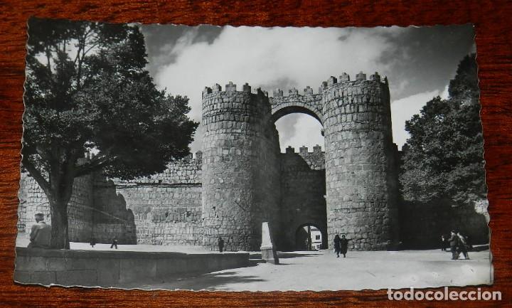Postales: ANTIGUA FOTO POSTAL DE AVILA, N.1, PLAZA DE SAN VICENTE, ED. GARCIA GARRABELLA, NO CIRCULADA.