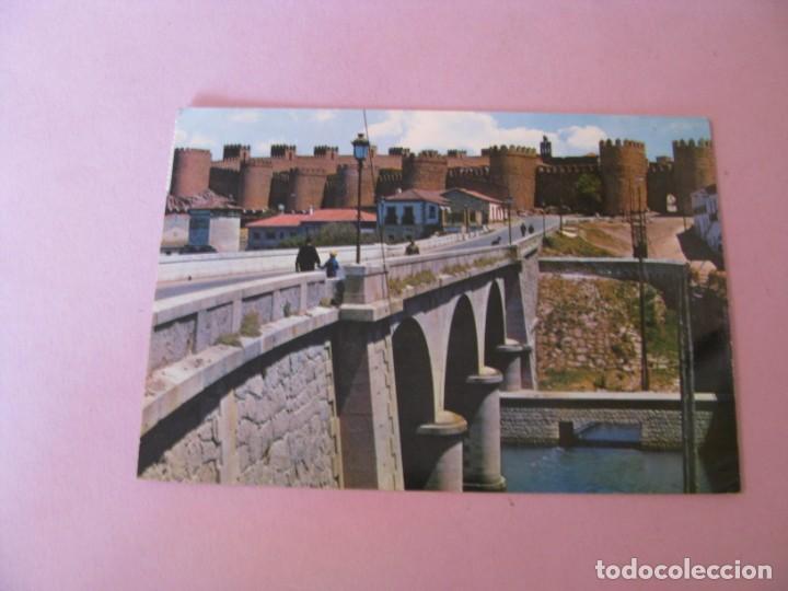 Postales: AVILA, PUENTE SOBRE EL ADAJA Y MURALLAS. ED. GARCIA GARRABELLA. CIRCULADA 1970