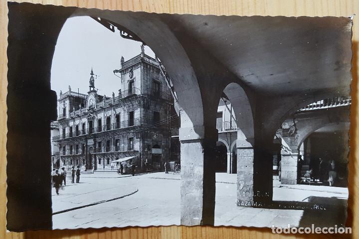 Postales: Leon Plaza Mayor y Consistorio Ed. Arribas N&ordm; 23