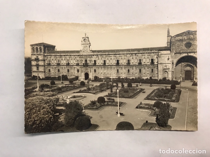 Postales: LEON. Postal Jardines de San Marcos. Edita: ediciones LUJO (a.1956)
