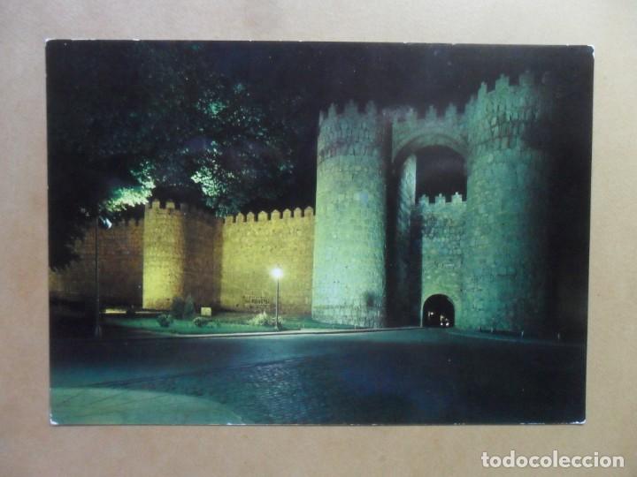 Postales: POSTAL - 2006 - AVILA - PUERTA DE SAN VICENTE. EFECTO NOCTURNO - ED. ARRIBAS