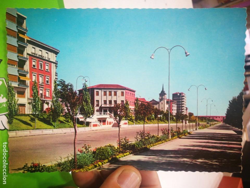 Postales: Postal Leon Avenida de la Facultad - Foto 1
