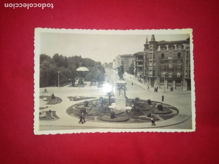 Postales: POSTAL.LEON.GLORIETA DE GUZMAN.USADA.1955.
