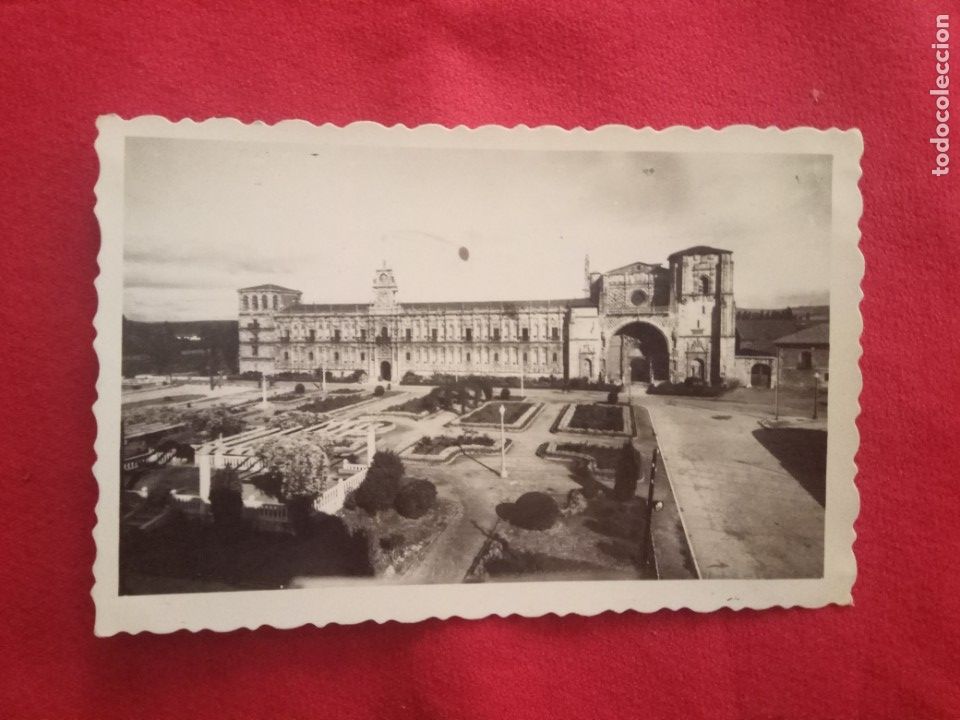 Postales: POSTAL.LEON.PLAZA DE SAN MARCOS.USADA.1955.