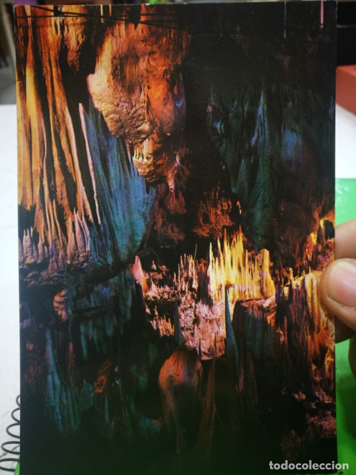 Postales: Cuevas de El Aguila Arenas de Leon Templo oriental Avila