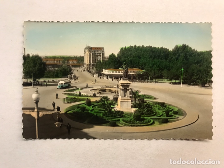 Postales: LEON. Postal Coloreada No. 33, Glorieta d&eacute; Guzm&aacute;n el Bueno. Edita: Ed. Lujo (a.1962) Escrita