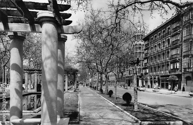 Postales: POSTAL FOTOGR&Aacute;FICA- VALLADOLID- AVENIDA GENERALISIMO FRANCO