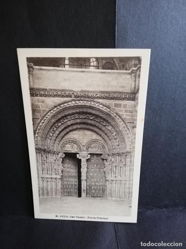 Postcards: TARJETA POSTAL DE AVILA. SAN VICENTE. PUERTA PRINCIPAL. L. ROISIN.