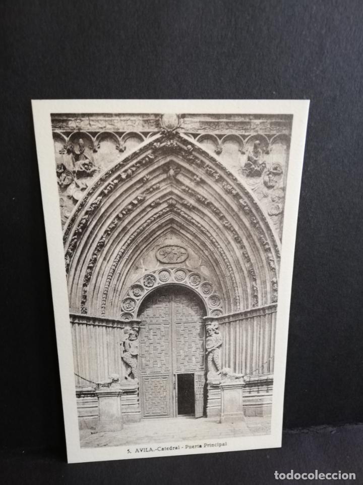 Postcards: TARJETA POSTAL DE AVILA. CATEDRAL. PUERTA PRINCIPAL. L. ROISIN.