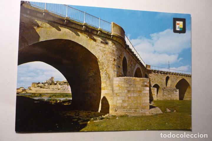 Postales: POSTAL ZAMORA.-PUENTE ROMANO AL FONDO CATEDRAL