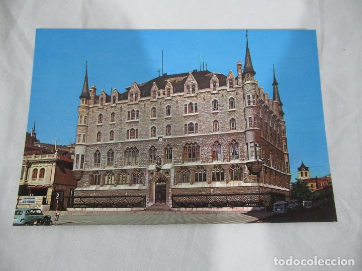 Postales: Le&oacute;n - Edificio de Caja de Ahorros (Gaud&iacute;) - S/C - Foto 1