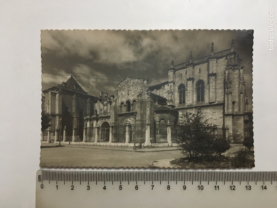 Postales: POSTAL. LEON. BAS&Iacute;LICA S. ISIDORO. FACHADA. EDIC. GARC&Iacute;A GARRABELLA. H. 1950?.