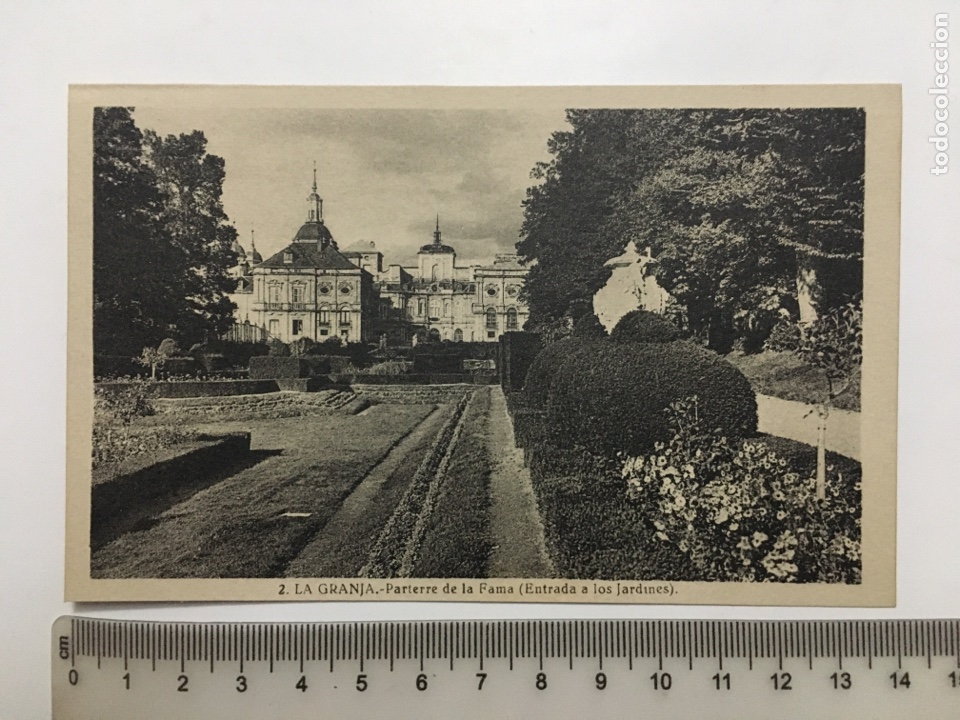Postcards: POSTAL. LA GRANJA. PARTERRE DE LA FAMA. L. ROISIN, FOT&Oacute;GRAFO. H. 1950?.