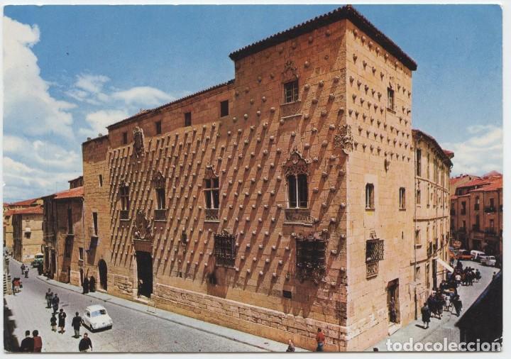 Postales: N&ordm; 16-SALAMANCA. Casa de las Conchas. Circulada en 1976. Ed. MANIPEL