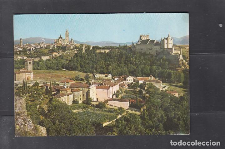 Postales: 2.006-SEGOVIA. CATEDRAL Y ALCAZAR DESDE LA FUENCISLA