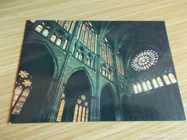 Postales: LEON -- CATEDRAL.NAVE CENTRAL Y ROSETON DE PONIENTE - Foto 1