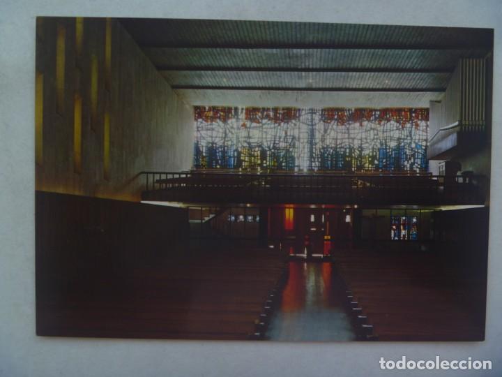 Postales: POSTAL DE LEON : SANTUARIO DE NUESTRA SE&Ntilde;ORA DEL AMINO , CORO Y VIDRIERA , VISTA INTERIOR DEL TEMPLO