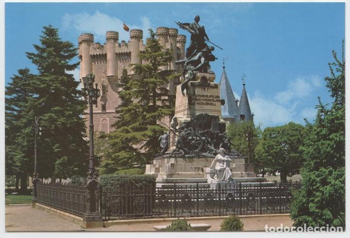 Postales: N&ordm; 51-SEGOVIA. Monumento a Daoiz y Velarde. Sin circular. ED. JUAN MANUEL GONZ&Aacute;LEZ