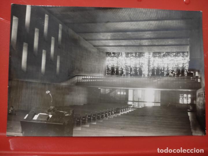 Postales: LEON SANTUARIO VIRGEN CAMINO CORO VIDRIERAS ED ARTIGOT SC