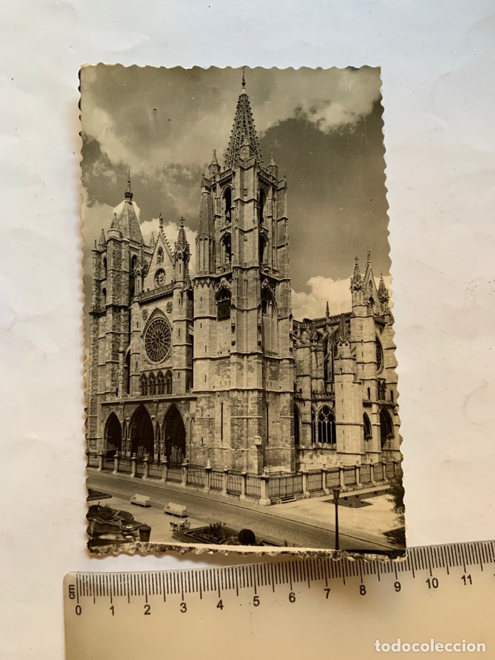 Postales: POSTAL. LEON. CATEDRAL. FACHADA PRINCIPAL. EDICIONES ARRIBAS.