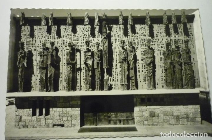 Postales: POSTAL LEON- FACHADA SANTUARIO VIRGEN CAMINO CM