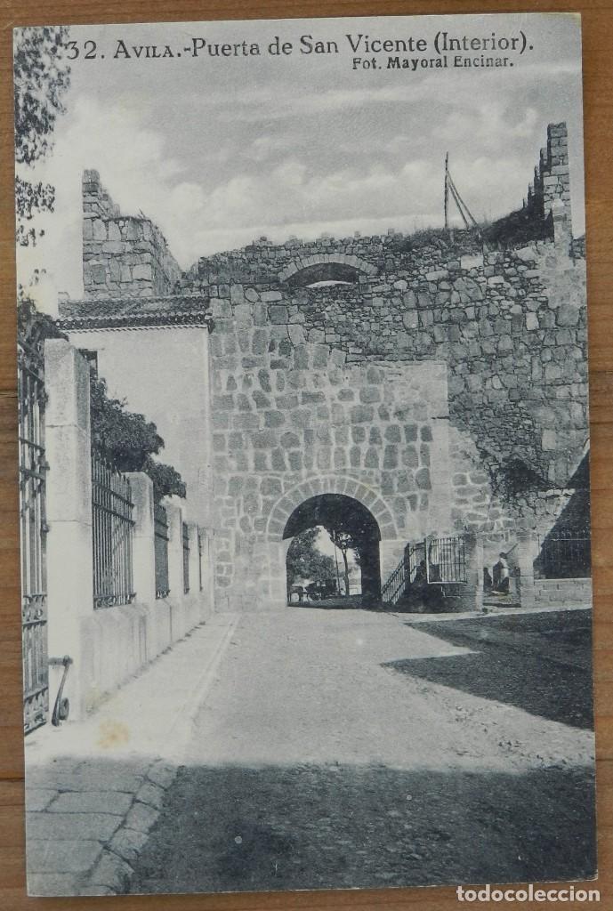 Postales: POSTAL DE AVILA, PUERTA DE SAN VICENTE (INTERIOR), N. 32, FOT. MAYORAL ENCINAR - ED. GRAFOS, NO CIRC
