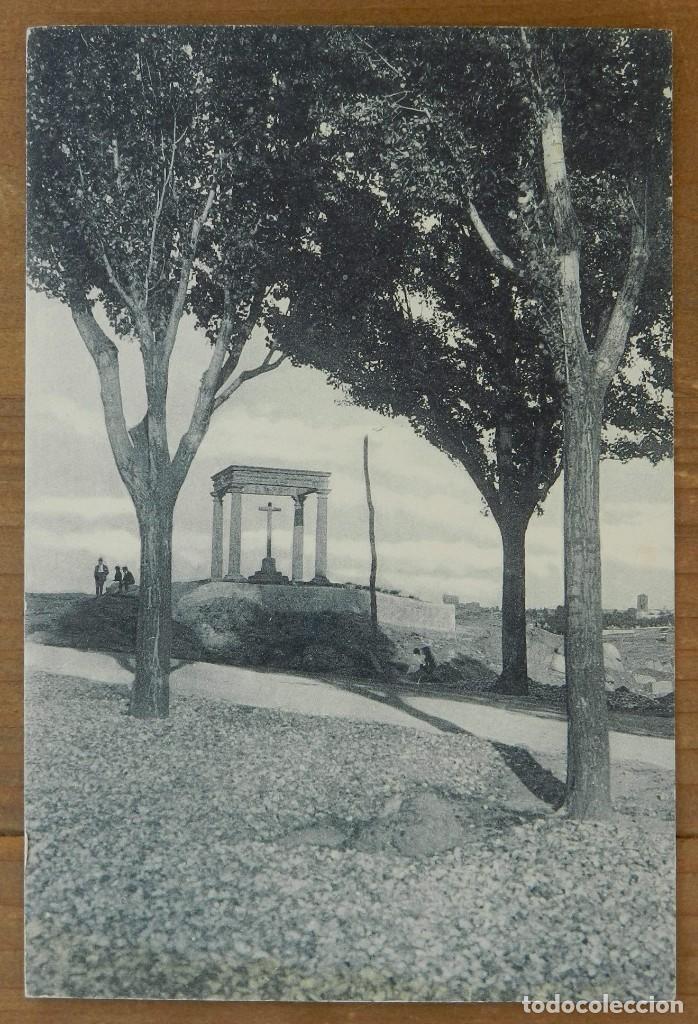 Postales: POSTAL DE AVILA, LOS CUATRO POSTES, N. 26, FOT. MAYORAL ENCINAR - ED. GRAFOS, NO CIRCULADA.