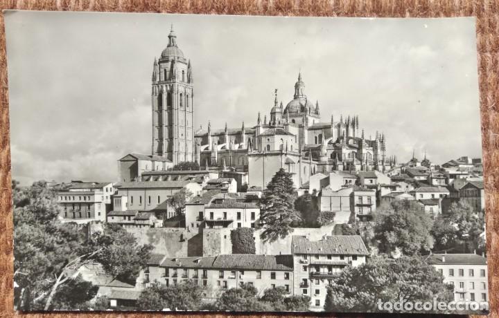 Postales: SEGOVIA - CATEDRAL - ED.: MANIPEL - Foto 1