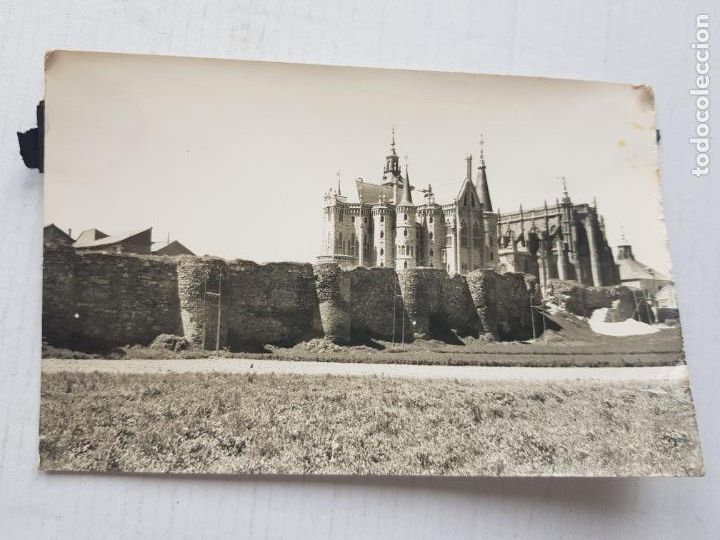 Postales: ASTORGA MURALLA Y PALACIO EPISCOPAL EDICIONES PARIS - Foto 1