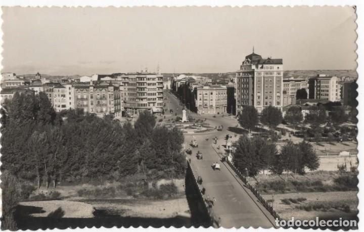 Postales: POSTAL- LEON- PL DE GUZMAN EL BUENO Y AVDA DE ORDO&Ntilde;O II