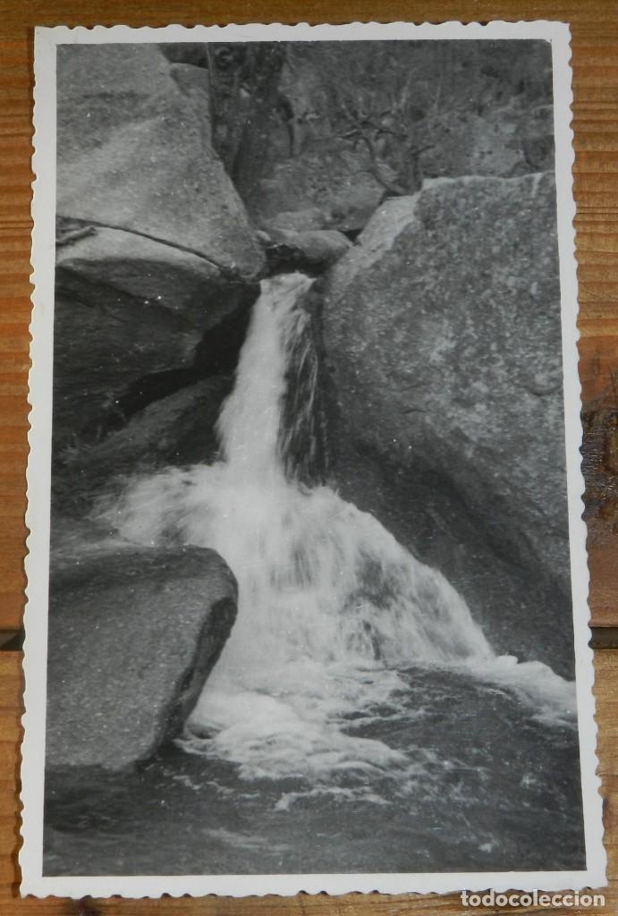 Postales: FOTO POSTAL DE ARENAS DE SAN PEDRO (AVILA) RIO CUEVAS LAS CHORRERAS, ORIGINAL SERRANO, SIN CIRCULAR