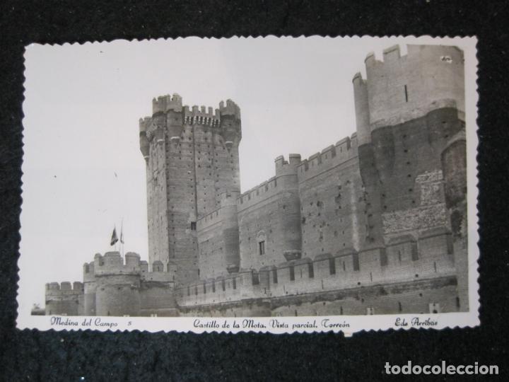 Cartoline: MEDINA DEL CAMPO-CASTILLO DE LA MOTA-VISTA PARCIAL-TORREON-ED&middot;ARRIBAS-5-POSTAL ANTIGUA-(87.662)
