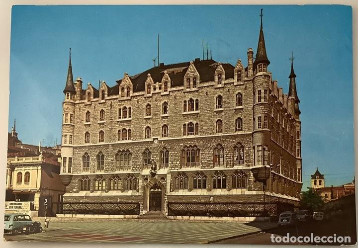 Postales: LE&Oacute;N, Edificio de la Caja de Ahorros, Gaud&iacute; Hijos de Alonso. Circulada 1972 - Foto 1