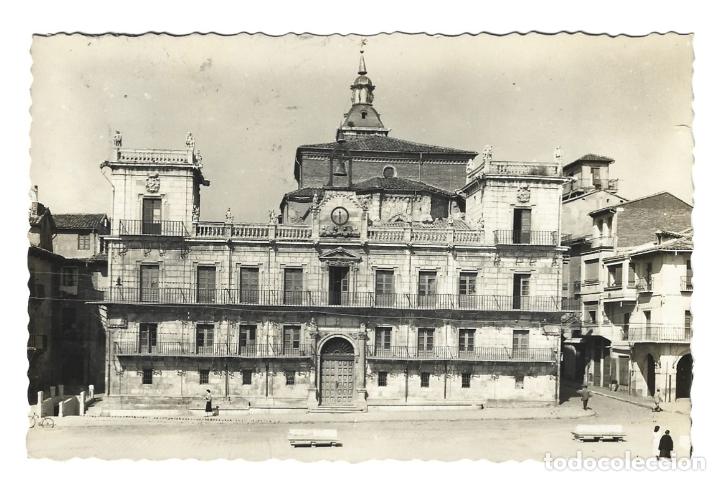 Cartoline: POSTAL DE LEON - CONSISTORIO - L'H&Ocirc;TEL DE VILLE - Lote. 0406