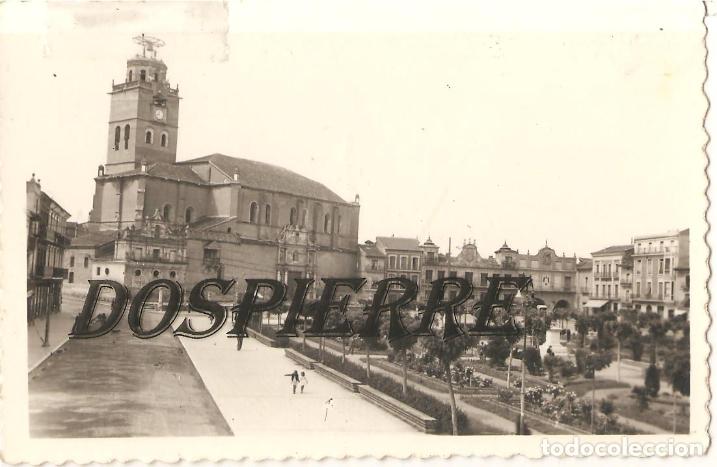 Postkarten: POSTAL, MEDINA DEL CAMPO-VALLADOLID, PLAZA DE ESPA&Ntilde;A Y COLEGIATA, ED. ARRIBAS, ESCRITA