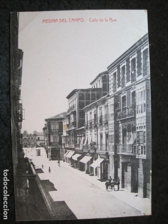 Cartoline: MEDINA DEL CAMPO-CALLE DE LA RUA-POSTAL ANTIGUA-(93.144)
