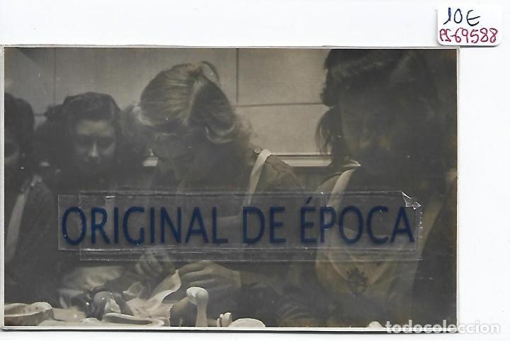 Postales: (PS-69588)POSTAL FOTOGRAFICA DE SALAMANCA-TALLER DE APRENDICES FRENTE DE JUVENTUDES.