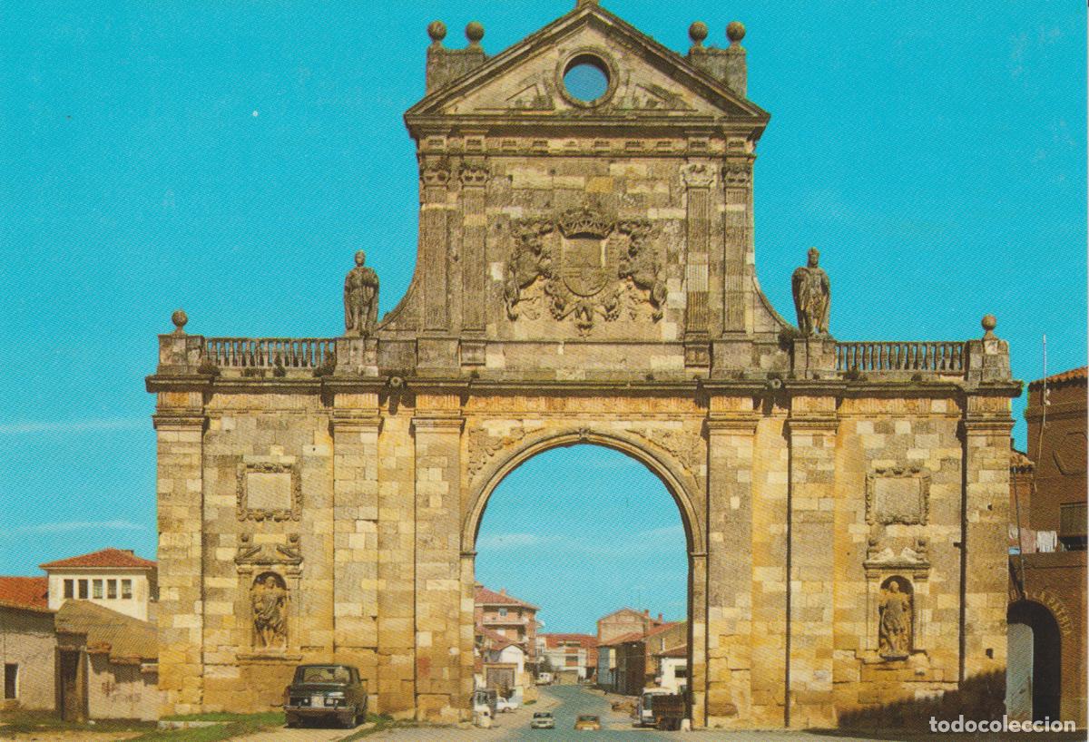Postales: (300) SAHAGUN. LEON. ARCO DE SAN BENITO ... SIN CIRCULAR