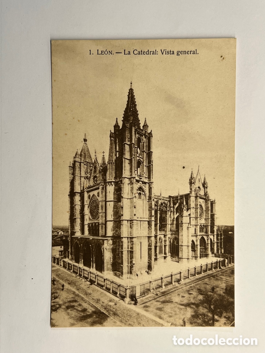 Postales: LEON. Postal No.1, La Catedral. Vista general. Edic. PePe Garcia.. H.A.E. (a.1927) c&iacute;rculada
