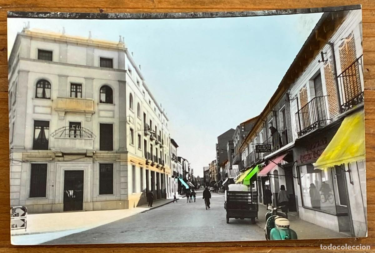 Postales: FOTO POSTAL DE MEDINA DEL CAMPO, N.3, CALLE PADILLA, NO CIRCULADA, ESCRITA. ED. PARIS.