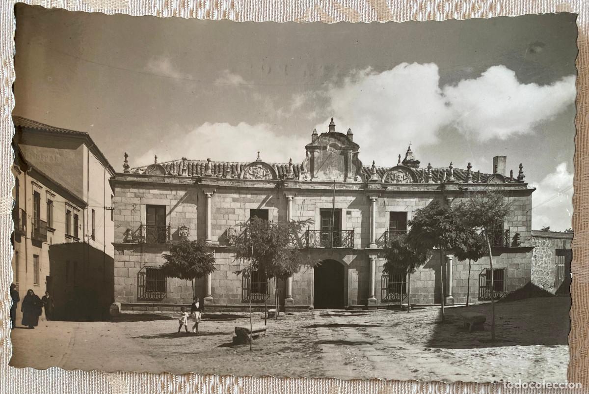 Postais: Postales: FOTO POSTAL DE AVILA, CASA DE LOS DEANES, N. 28, ED. GARCIA GARRABELLA, NO CIRCULADA.. Lot