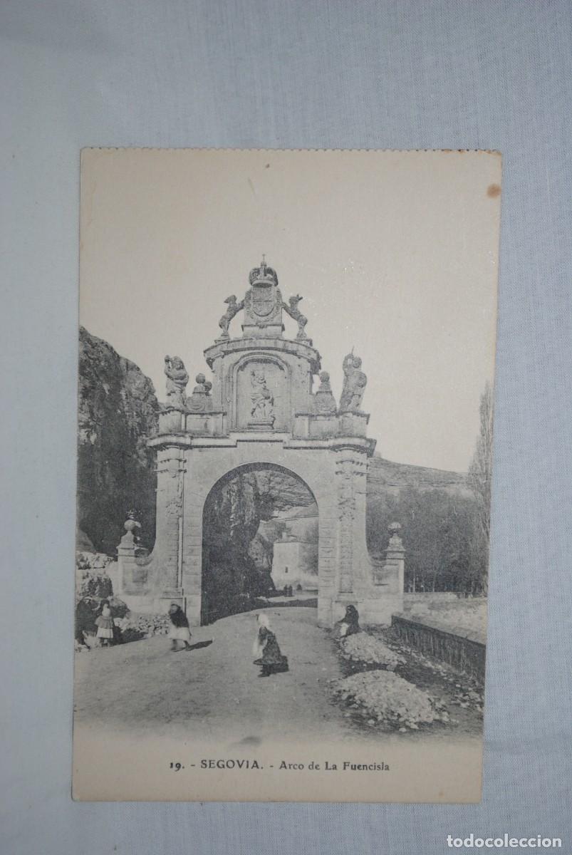Postales: SEGOVIA ARCO DE LA FUENCISLA - Foto 1